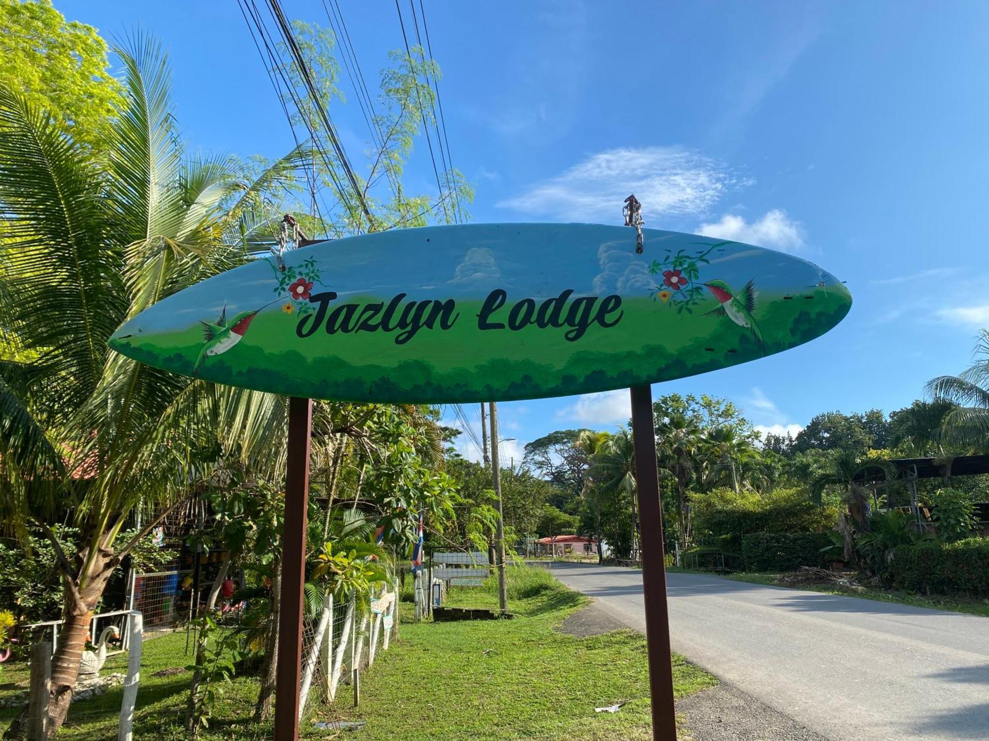 Jazlyn Lodge & Tours ปาเกรา ภายนอก รูปภาพ
